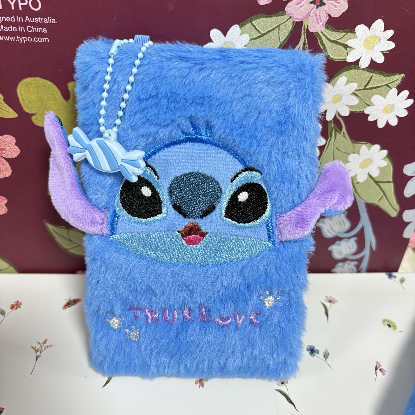 A comprehensive collection of Teddy plush books, full-color mixed pages, high appearance level, handbooks, silicone decorative pen holders, notebooks details Picture