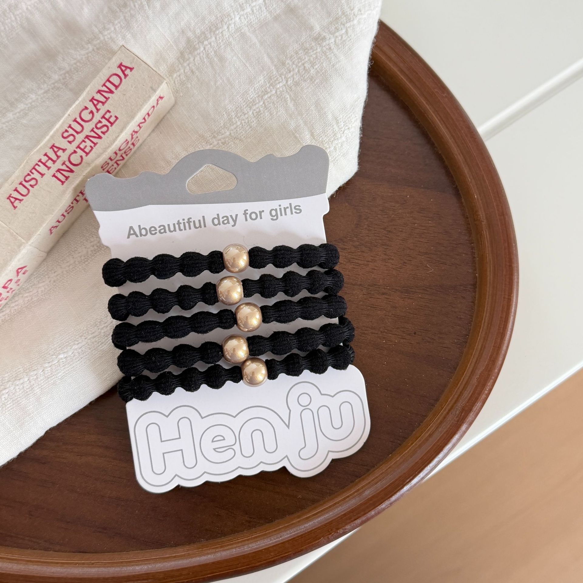 Línea de color de costa perla beanie elástico elástico anillo de pelo para mujeres alta estiramiento cola de caballo sin marcas cuerda de cabeza 2026 nuevo estilo cuerda de pelo tocados detail image 3