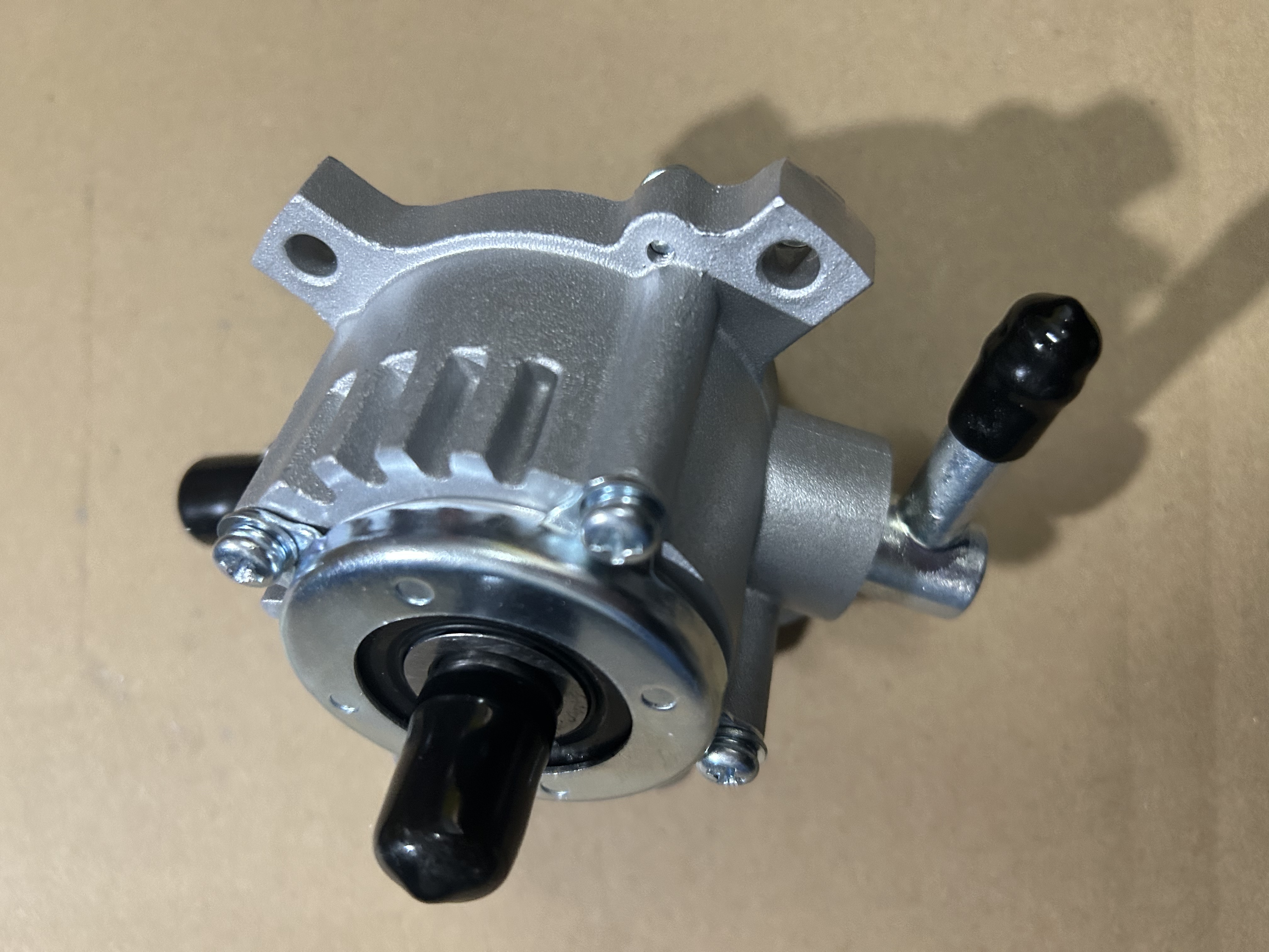 Vacuum pump 汽车真空泵