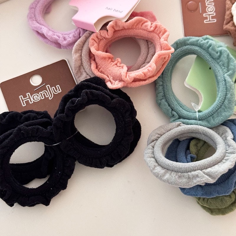 Korean-style fashionable black ear-trimmed hair band headwear, elegant bun hairstyle, high-elasticity and durable hair tie detail image 3