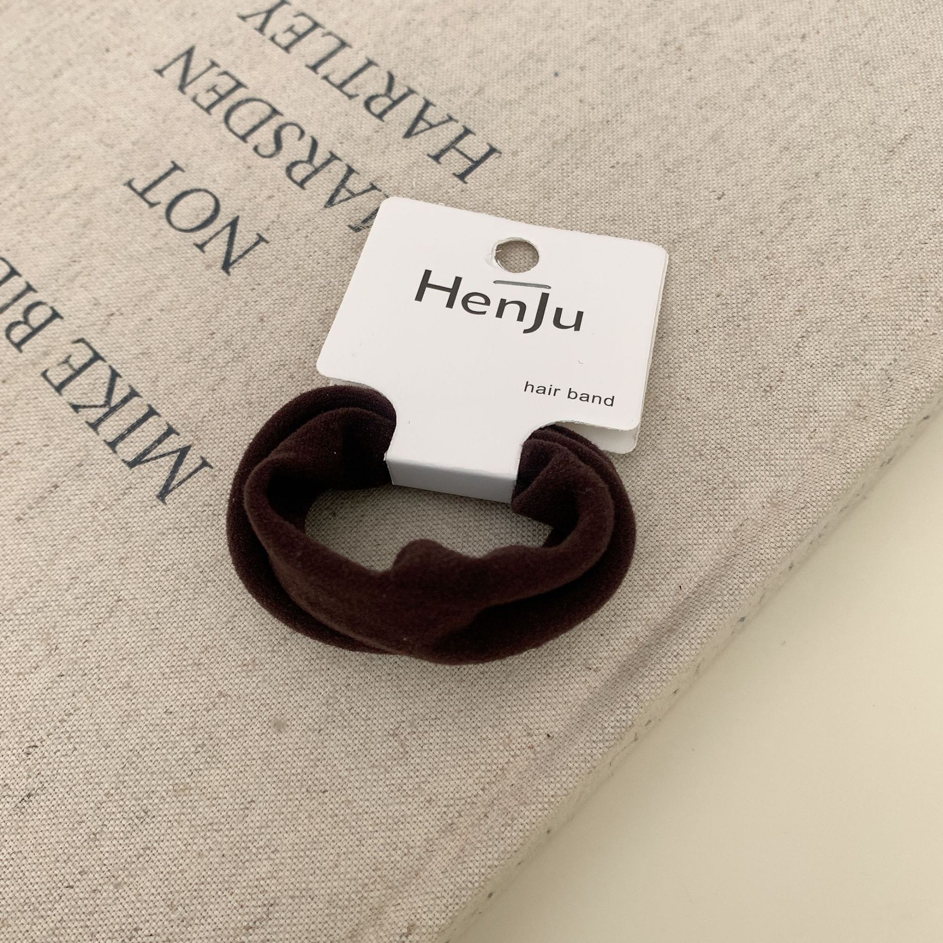 Anillo de toalla minimalista conjunto de cordón de pelo de alta elasticidad conjunto de base anillo de pelo cordón de cabeza cabeza atada cordón de cuero adorno de pelo detail image 4