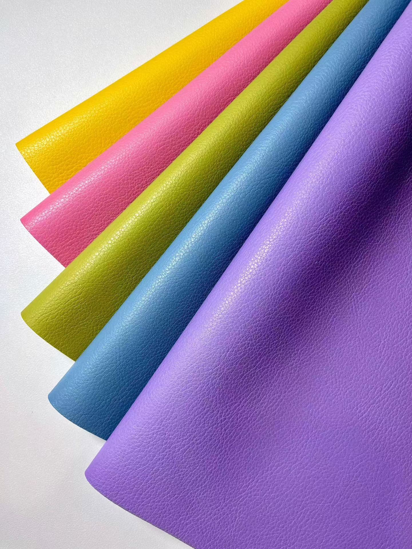 Multi-functional leather fabric, handcrafted material, wear-resistant and soft leather products, DIY items, bag fabric Specification image