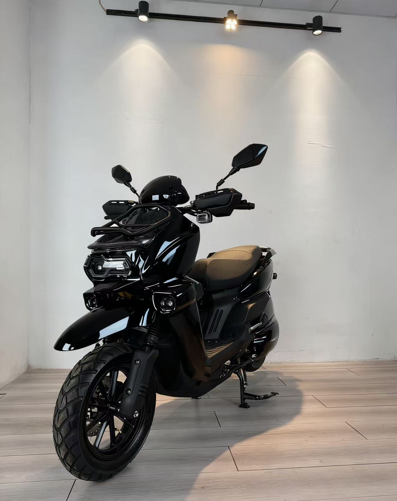 Hot sale two wheels tank 3 electric bike