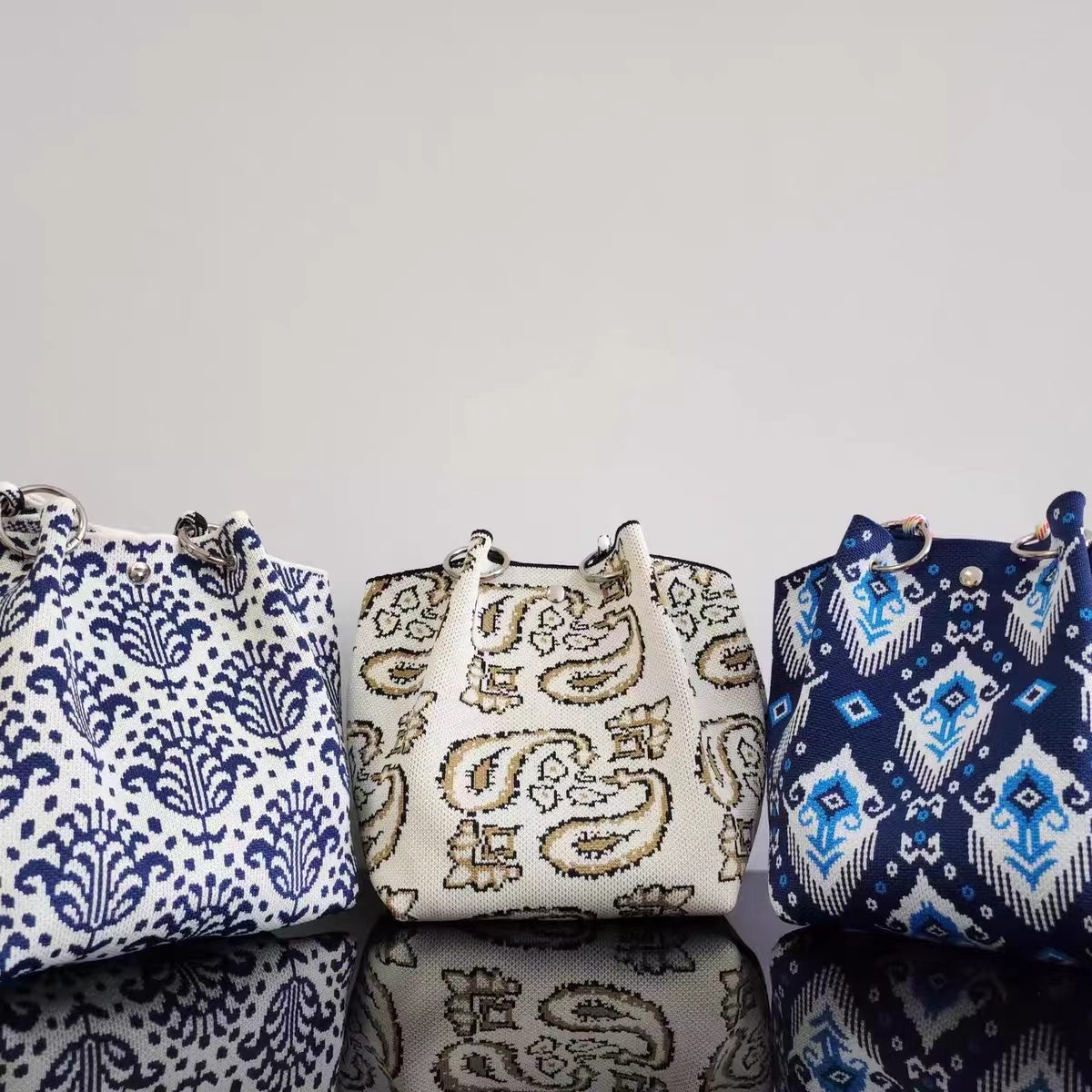 Knitted colored rope handbag, fashionable ladies' handbag, casual crossbody bag, multi-functional and versatile bag, trendy new leather goods detail image 12