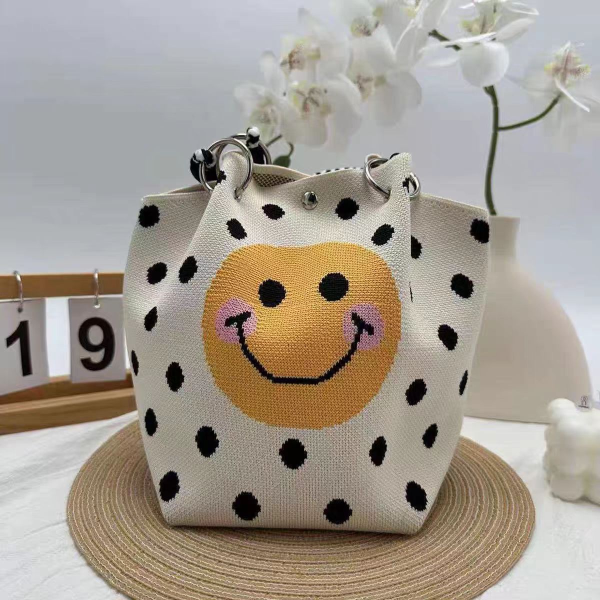 Knitted colored rope handbag, fashionable ladies' handbag, casual crossbody bag, multi-functional and versatile bag, trendy new leather goods Specification image