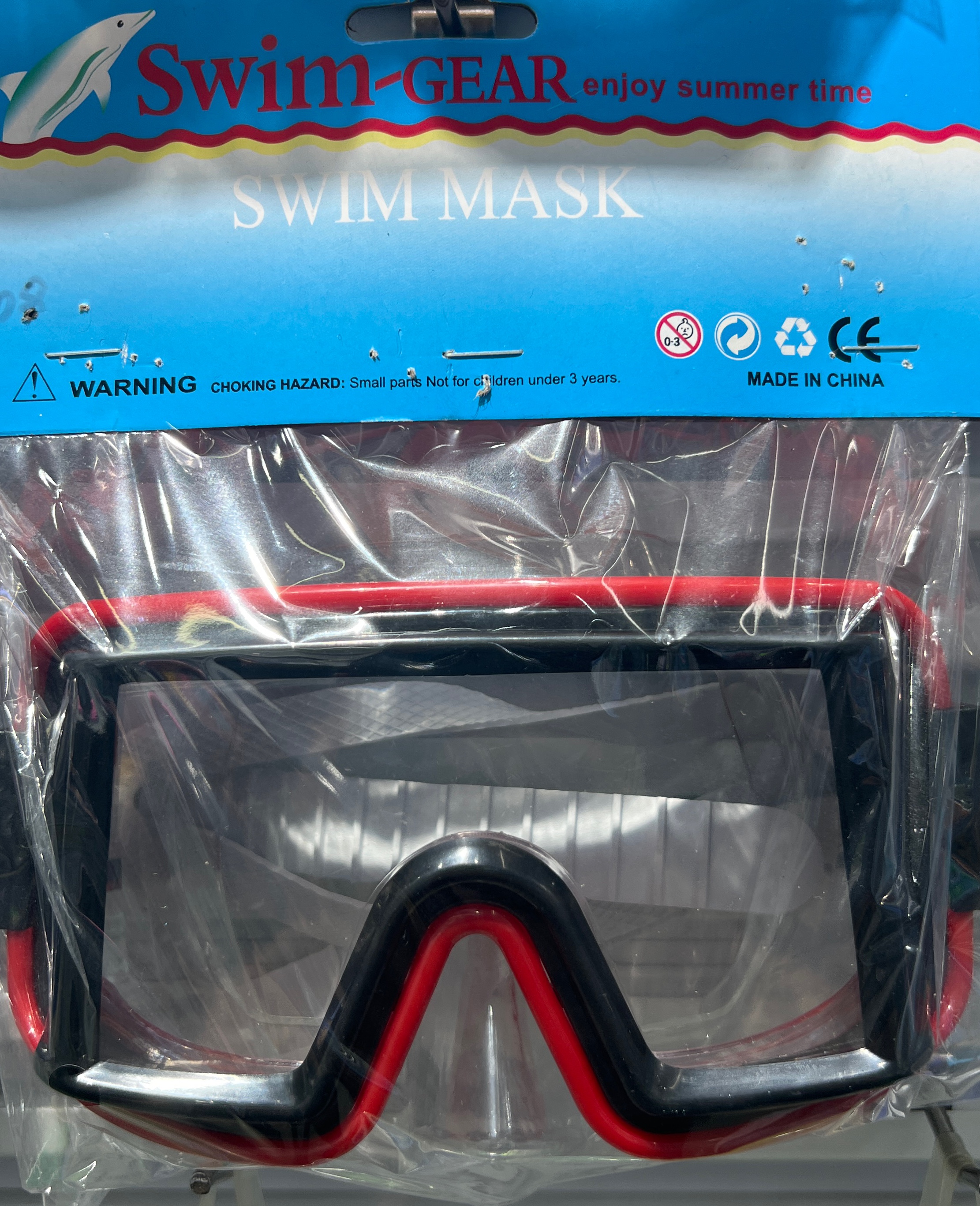 Adult diving goggles full image