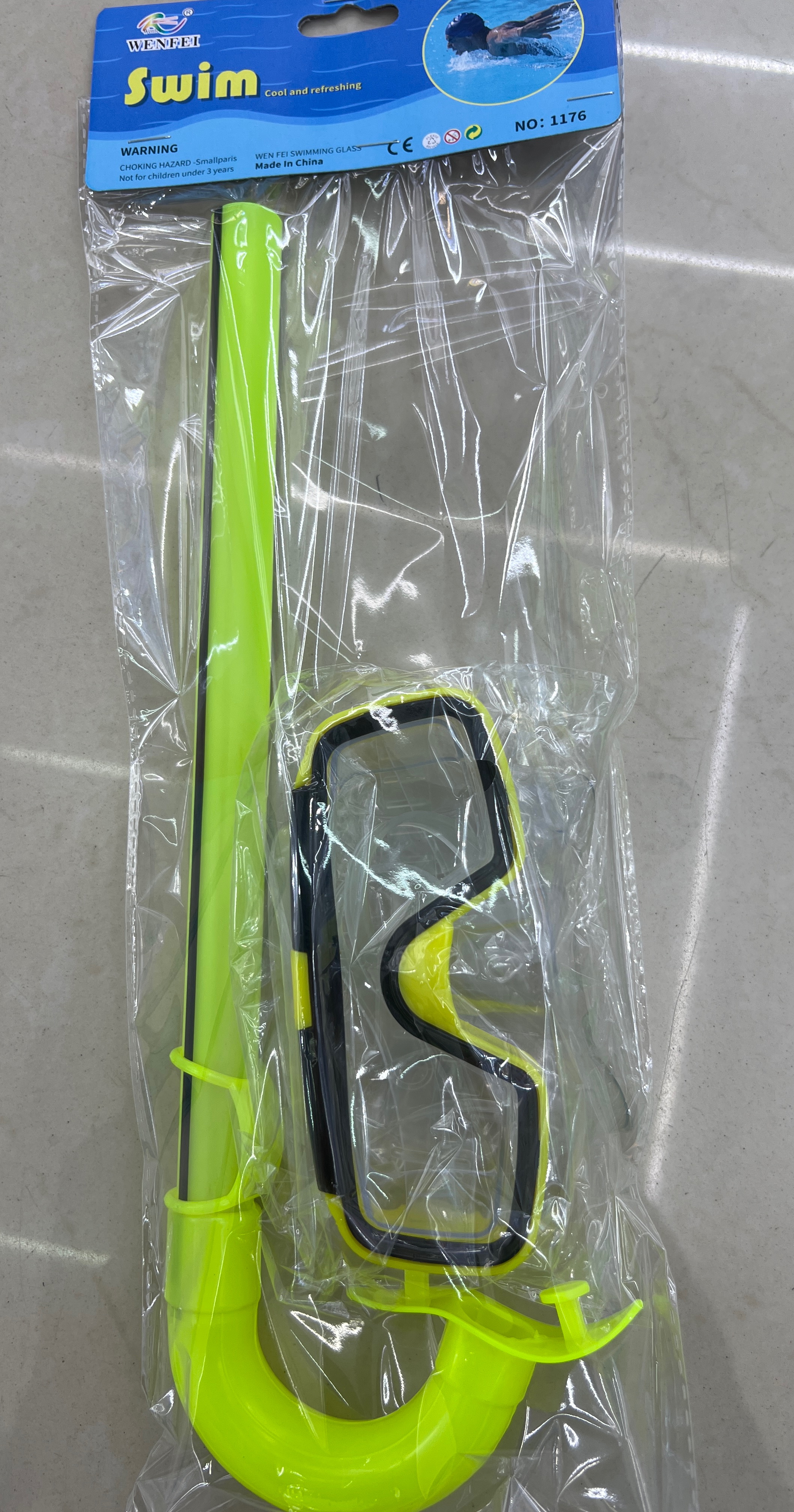 Children's swimming snorkeling sets, children's swimming gear, swimming AIDS, fun water sports equipment Application Scenario
