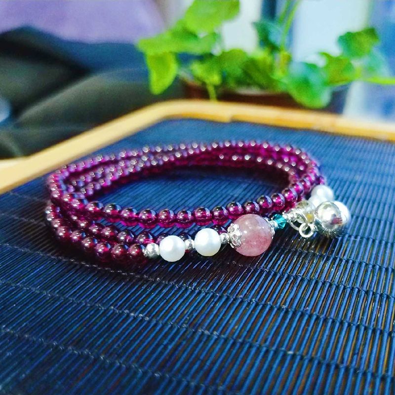 Yiwu Selection natural garnet 925 sterling silver round ball strawberry crystal pearl bracelet with many rings of Chinese style bracelet thumbnail