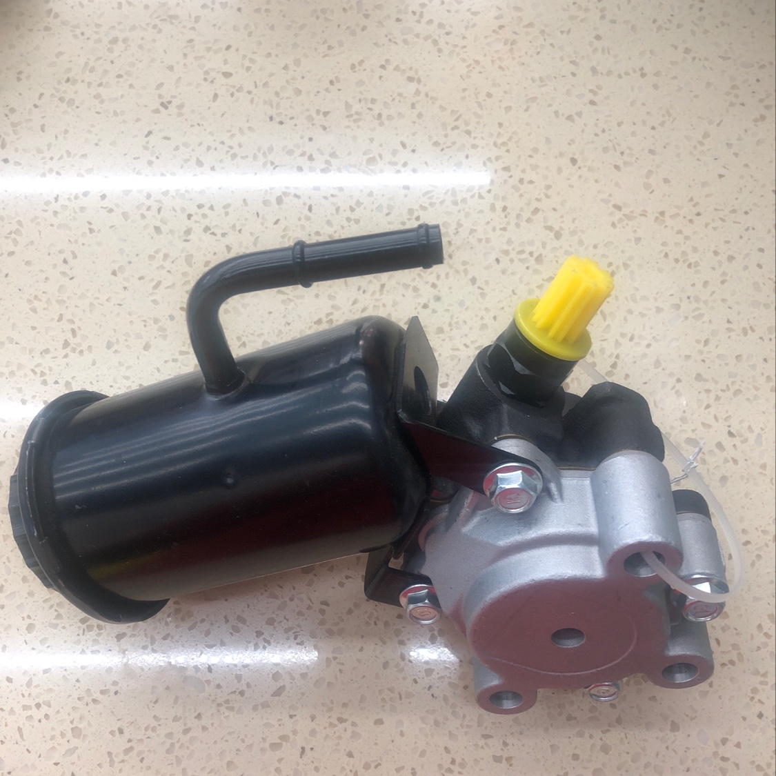 Toyota Land Cruiser Toyota Prado 3.4 Power Steering pump Steering Oil pump 44320-60270 Application Scenario
