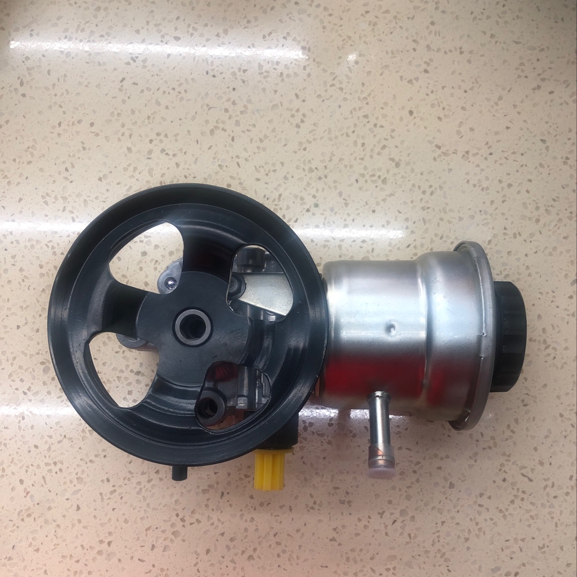 Toyota Innova Hilux Pickup Toyota Power Steering Pump Power Steering Oil Pump 44310-0k010
