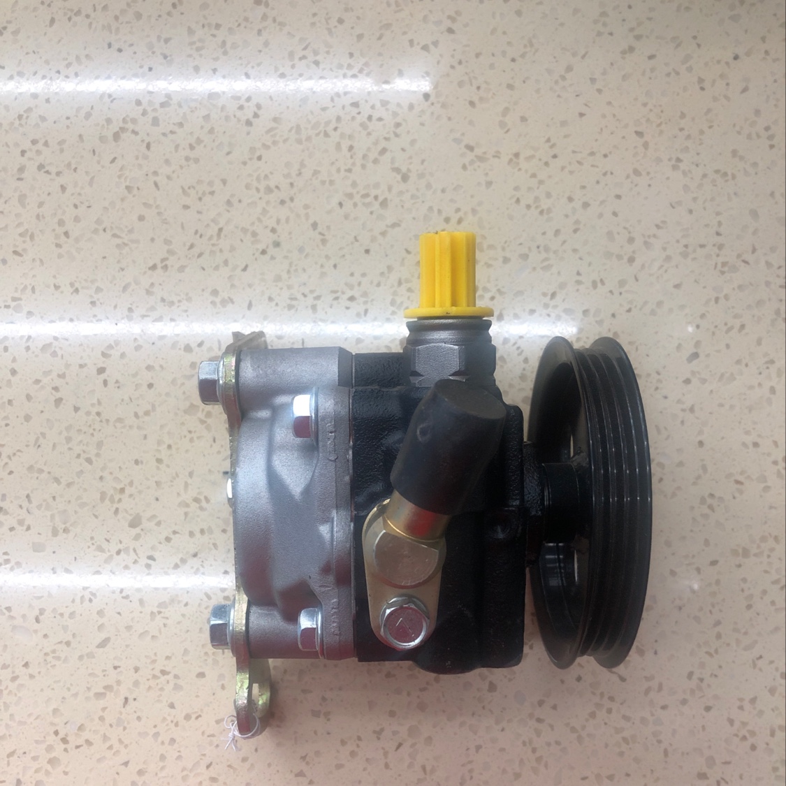 Toyota Camry 2.2 Toyota Steering Gear Power Steering Pump Power Steering Oil Pump 33420-33060 details Picture