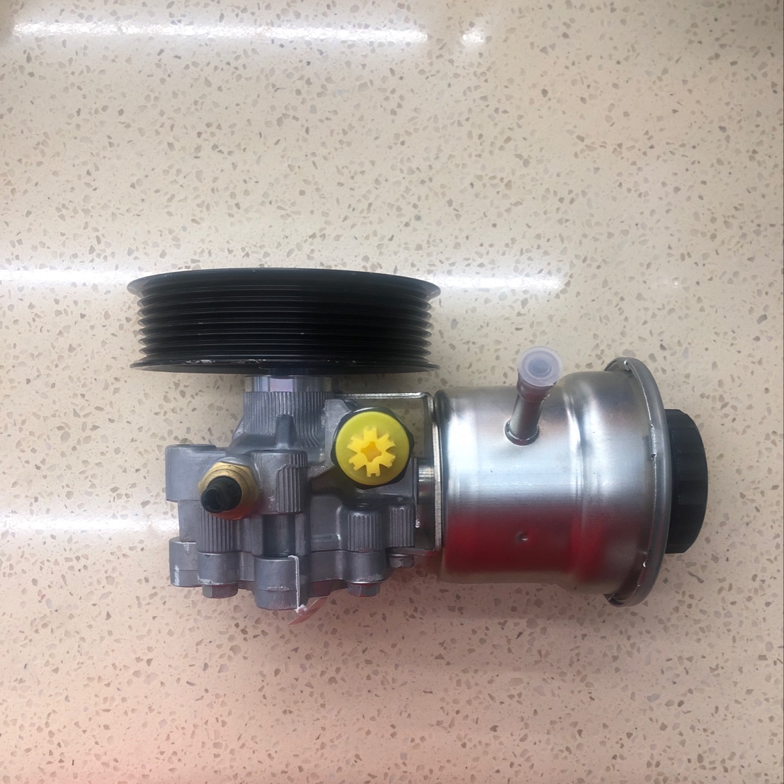 Toyota Innova Hilux Pickup Toyota Power Steering Pump Power Steering Oil Pump 44310-0k010 details Picture
