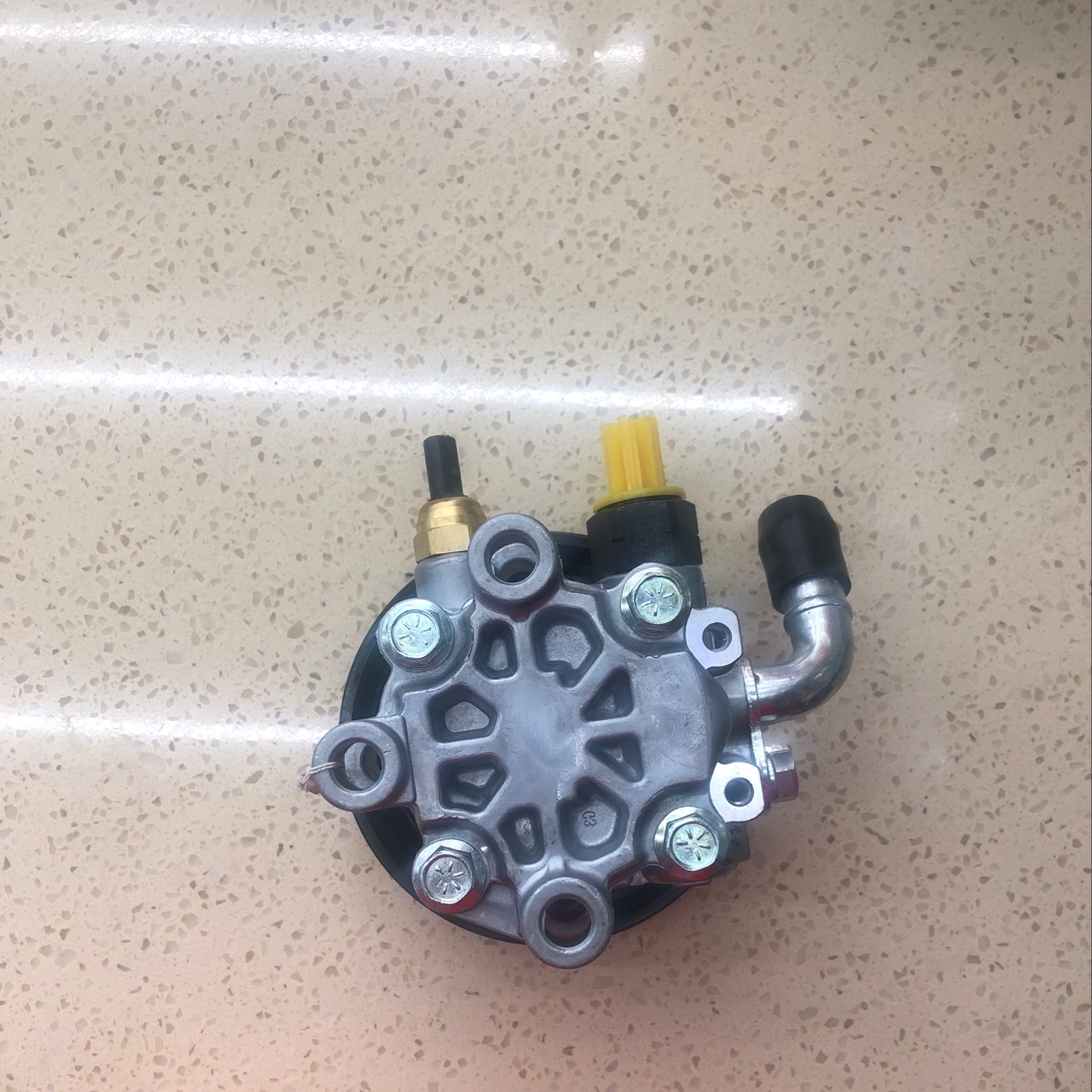 Toyota Camry Toyota Steering gear power steering pump Power steering oil pump 44310-06170 Specification image