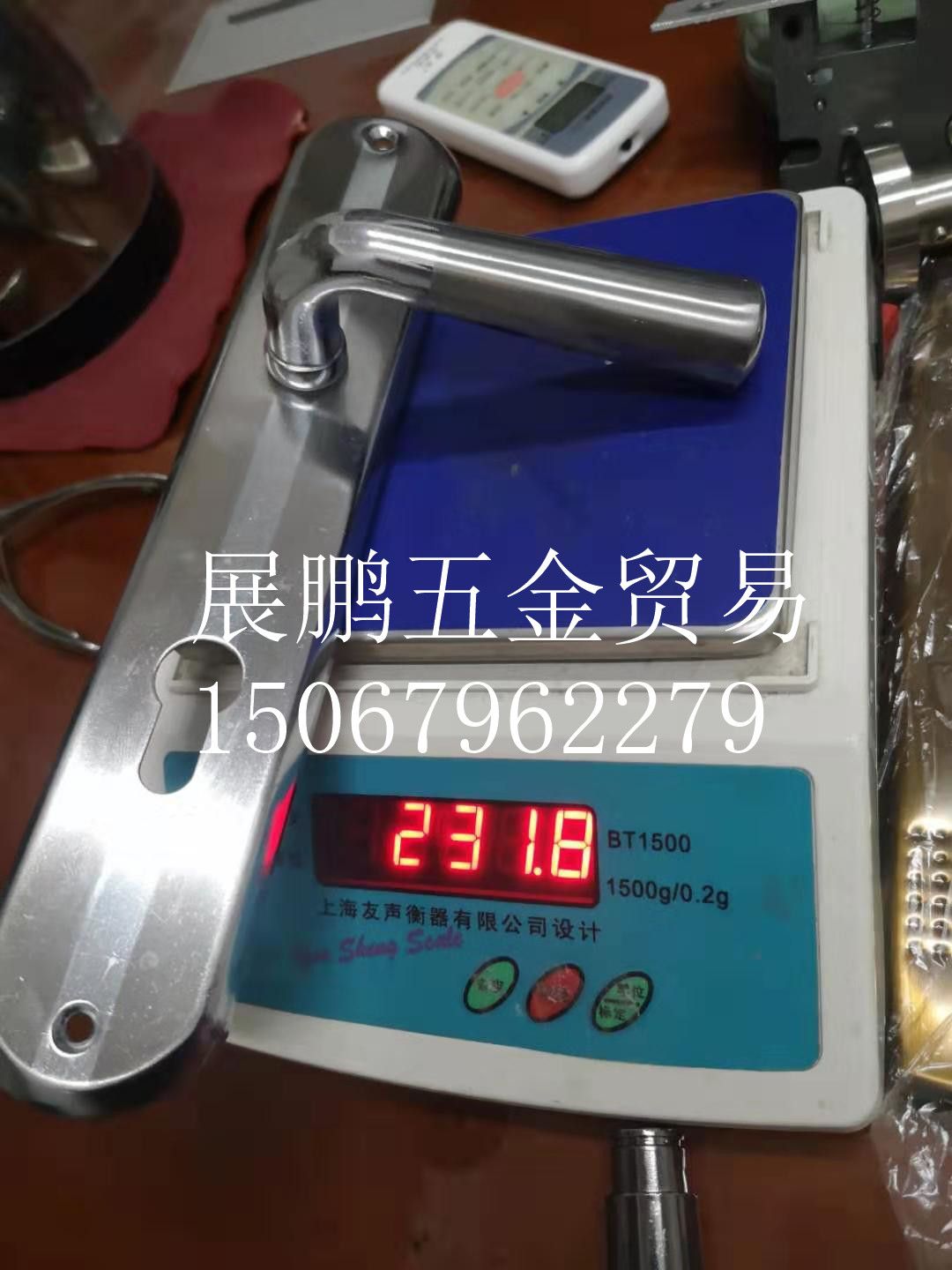 Spot supply of foreign trade iron and aluminum hand locks exported to Africa South Africa door locks foreign trade iron panel locks thumbnail