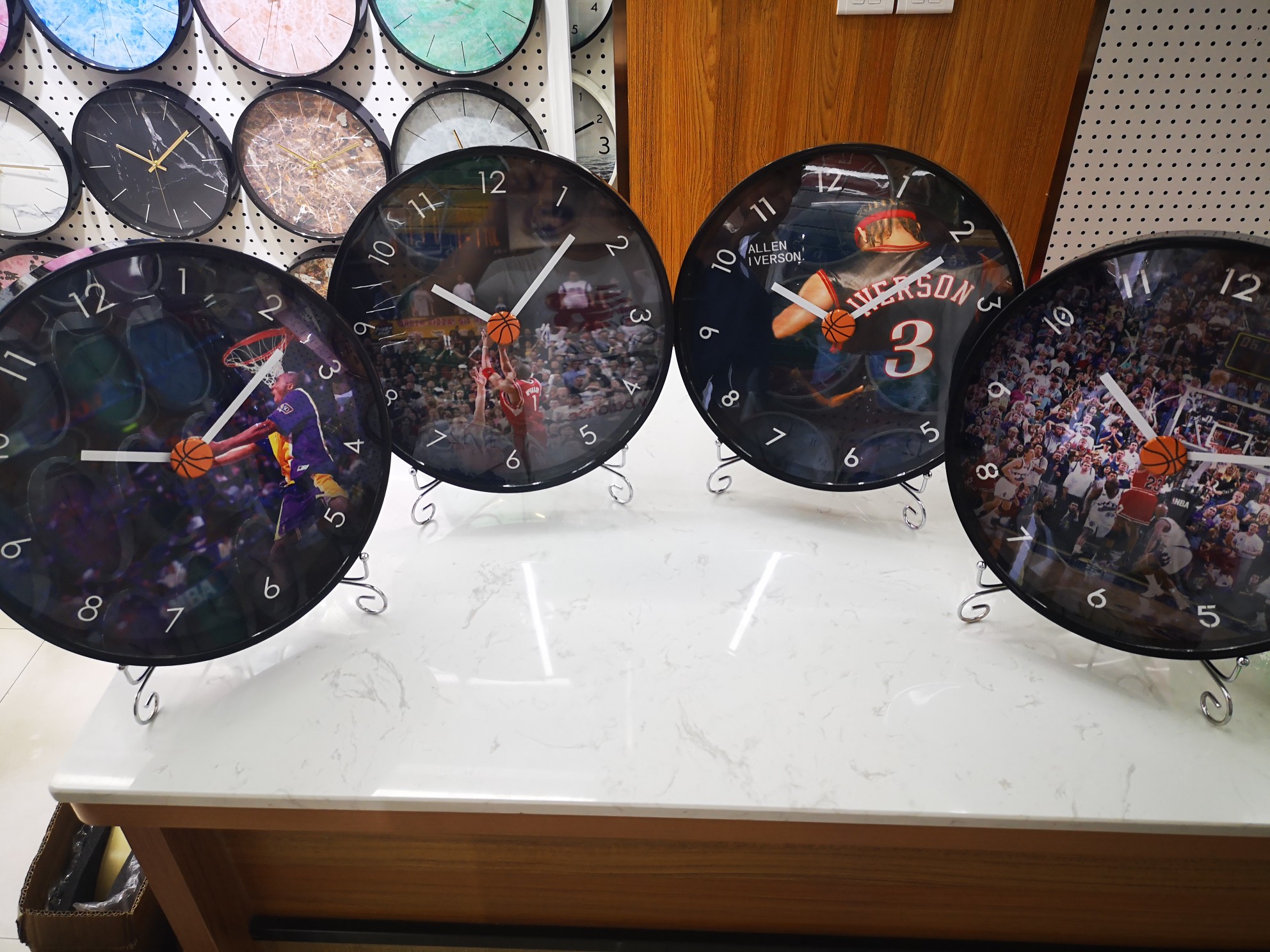 Wall clock Item Picture