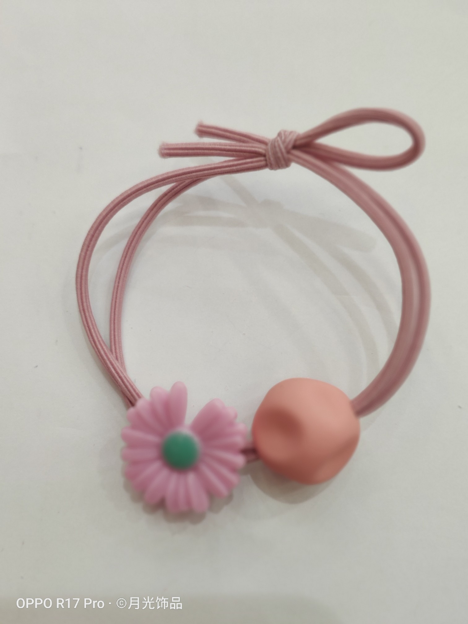 Korean-style fashionable chrysanthemum irregular square acrylic knotted hair band and hair rope cover Item Picture