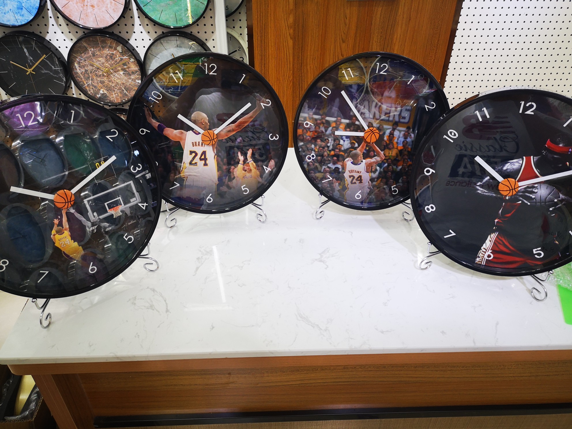 Wall clock Application Scenario