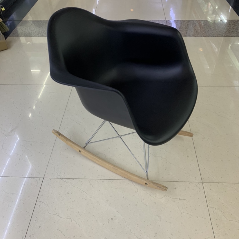 Simple and comfortable rocking chair leisure thumbnail
