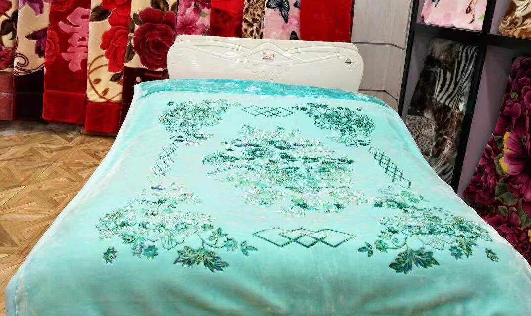 Jiali Lily Seven-color Art Blanket New Cloud Blanket bedding Application Scenario