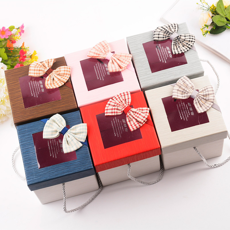 新款圣诞苹果盒方形镂空礼品盒喜糖盒图