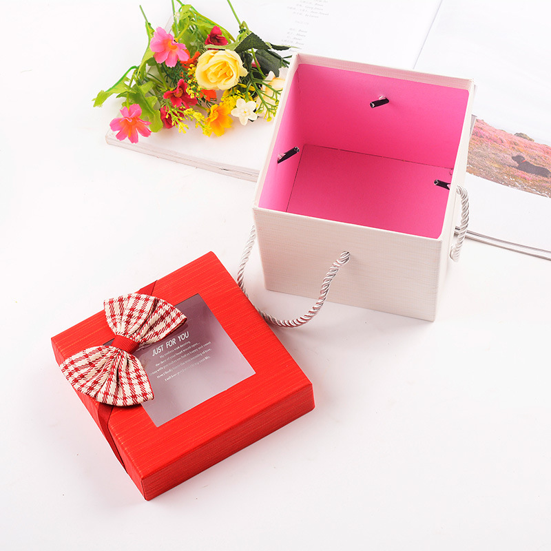 新款圣诞苹果盒方形镂空礼品盒喜糖盒细节图