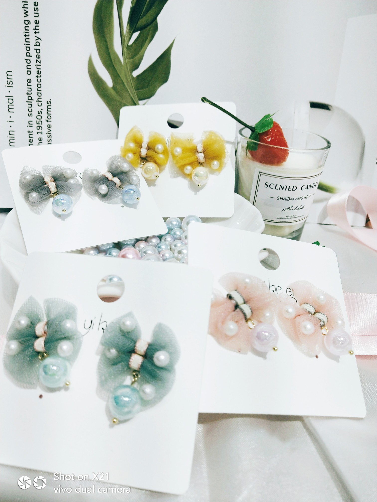 Japanese and Korean wind small fresh and sweet lace butterfly stud earrings fashion small pearl wind earrings joker stud female thumbnail