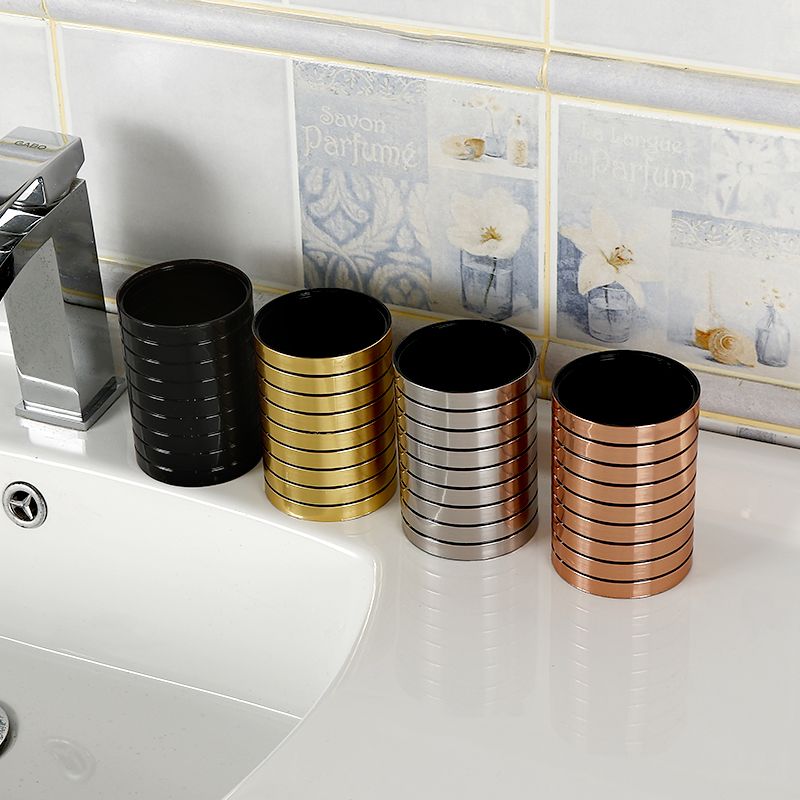 塑料卫浴四件套 沐浴套件皂液瓶牙刷架肥皂盒批发详情图3