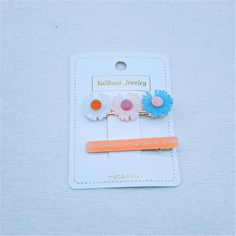 New Korean version hair accessories: Sister and brother fresh bangs clips, fashionable and cute hair clips, jade clips, small flower duckbill clips details Picture
