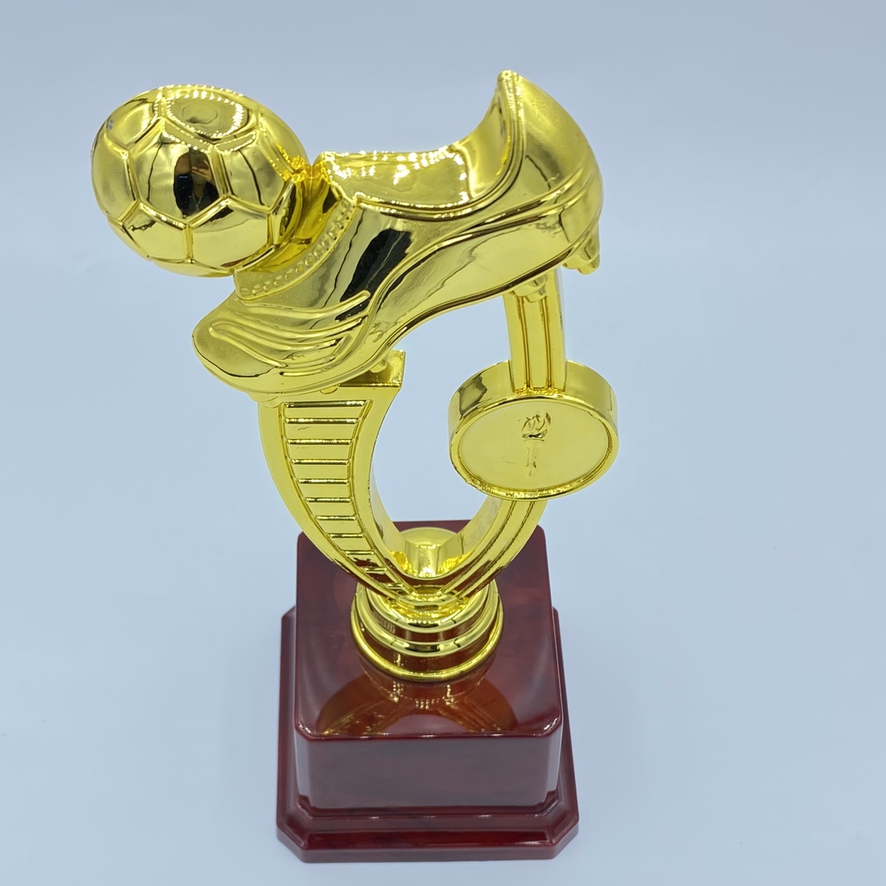 New popular competition prizes and rewards from Yiwu, plastic football trophies with customizable logos undefined