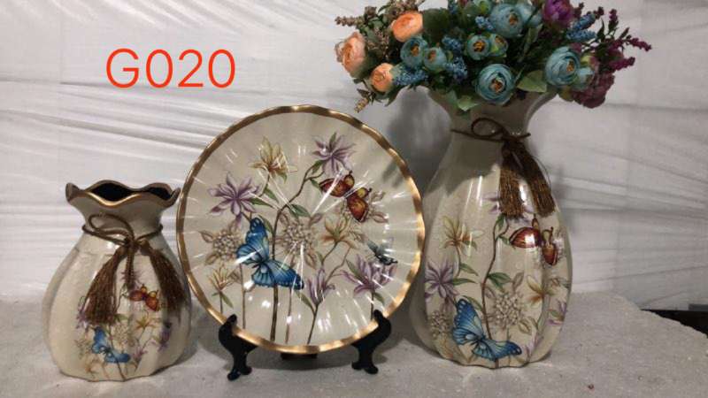 Iris set of three ceramic vase decorations thumbnail