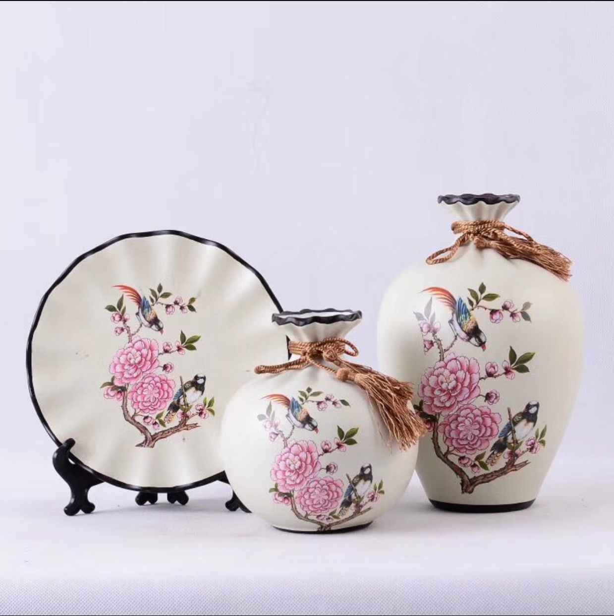 Yiwu Selection Chinese large ceramic vase three sets of porch TV cabinet wine cabinet dining room study decoration
