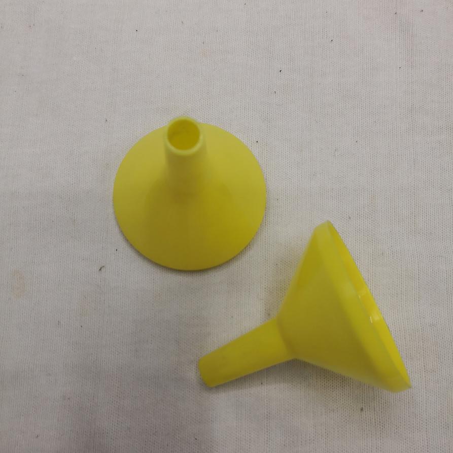 漏斗塑料斗液体斗白底实物图