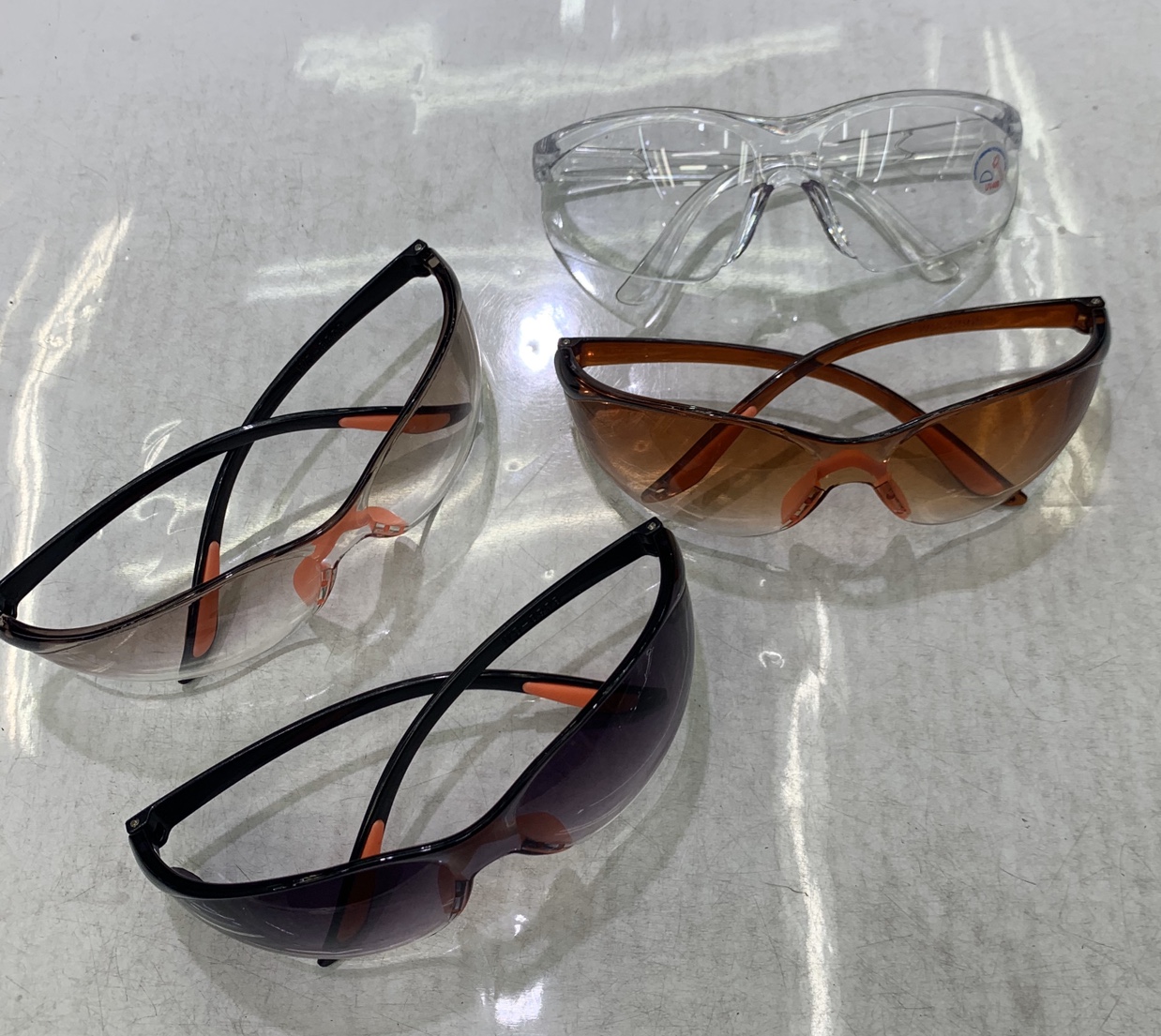 Labor protection goggles