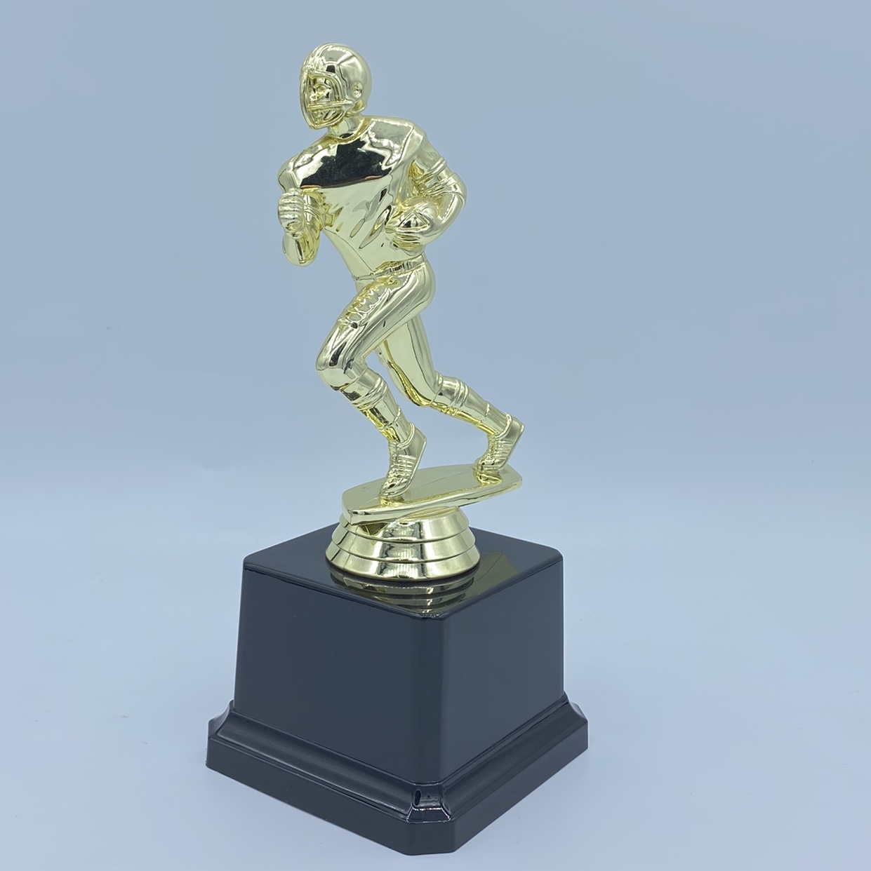 Europa y Estados Unidos nacional brillante trofeo fútbol rugby juego 17CM logotipo personalizado está disponible details Picture