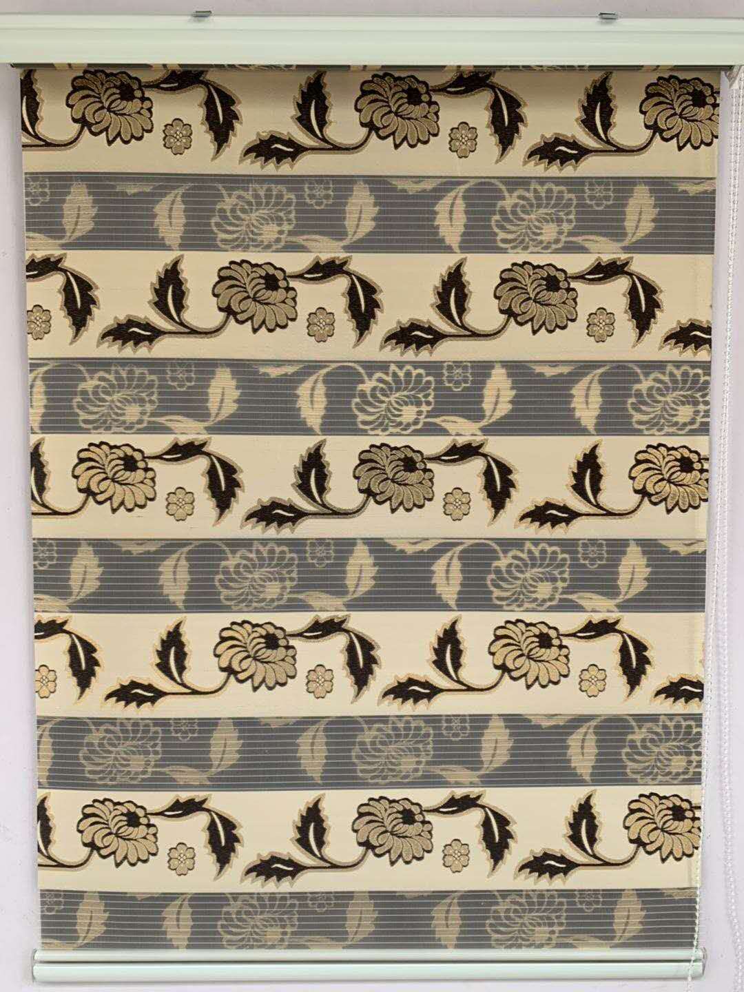 Soft gauze semi-blackout roller blinds, hand-pulled bead roller blinds for bathrooms and kitchens