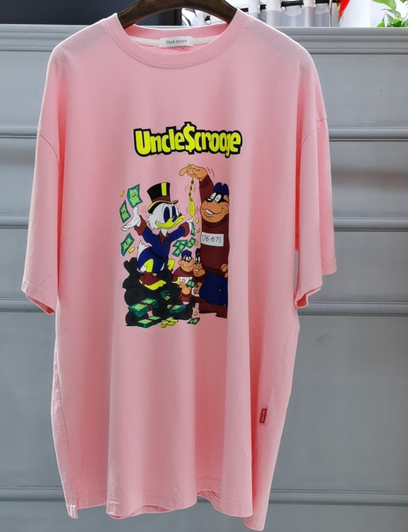 Big T-Shirt details Picture