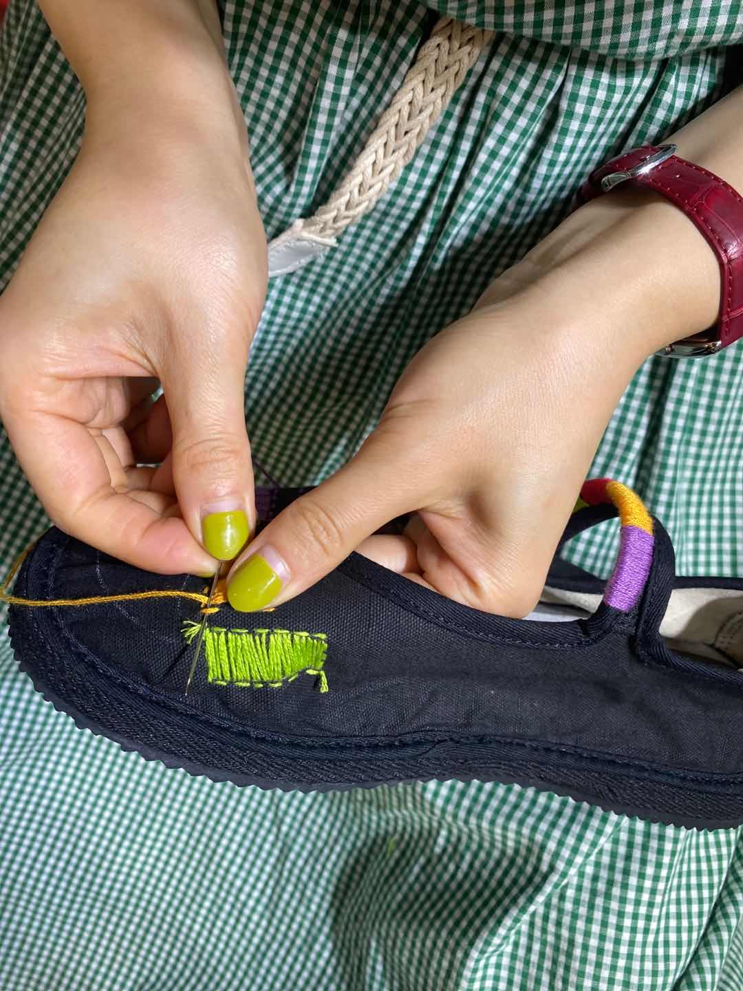 女式布鞋实物图