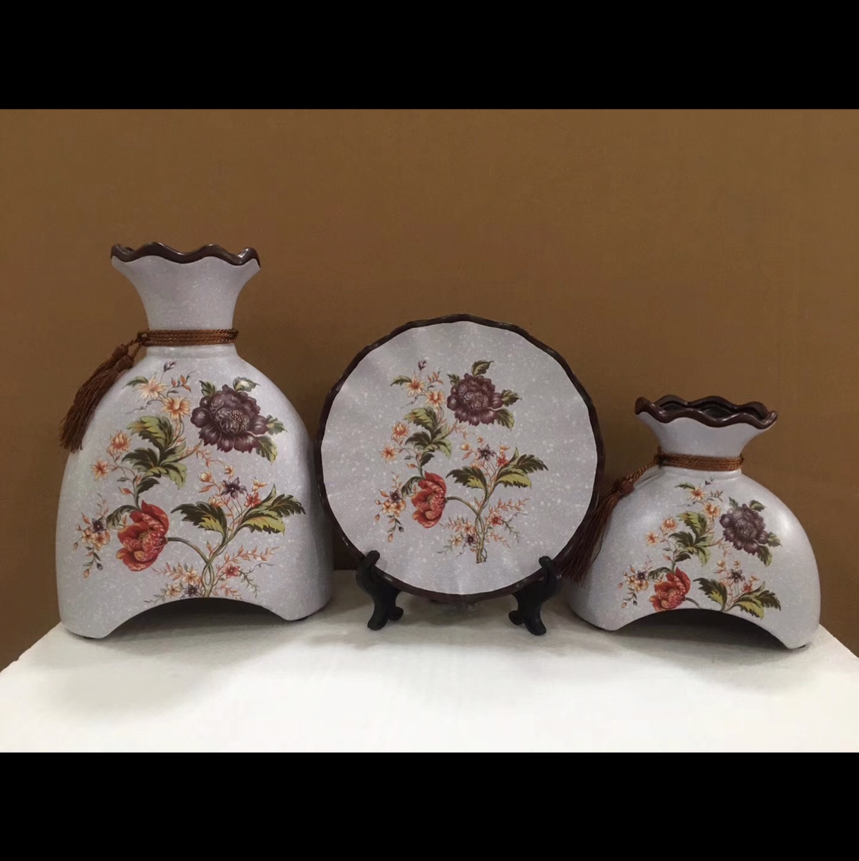 Yiwu Selection European-style ceramic vases three sets of household decoration flower arrangement handicraft articles