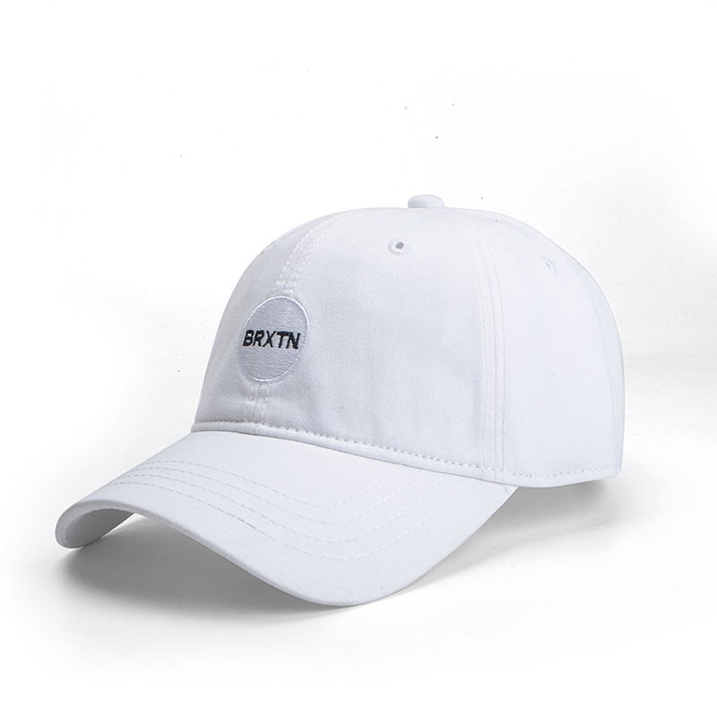 Meichen Hat Industry's baseball caps are a trendy brand for all four seasons on Instagram. They are small, retro, casual and versatile details Picture