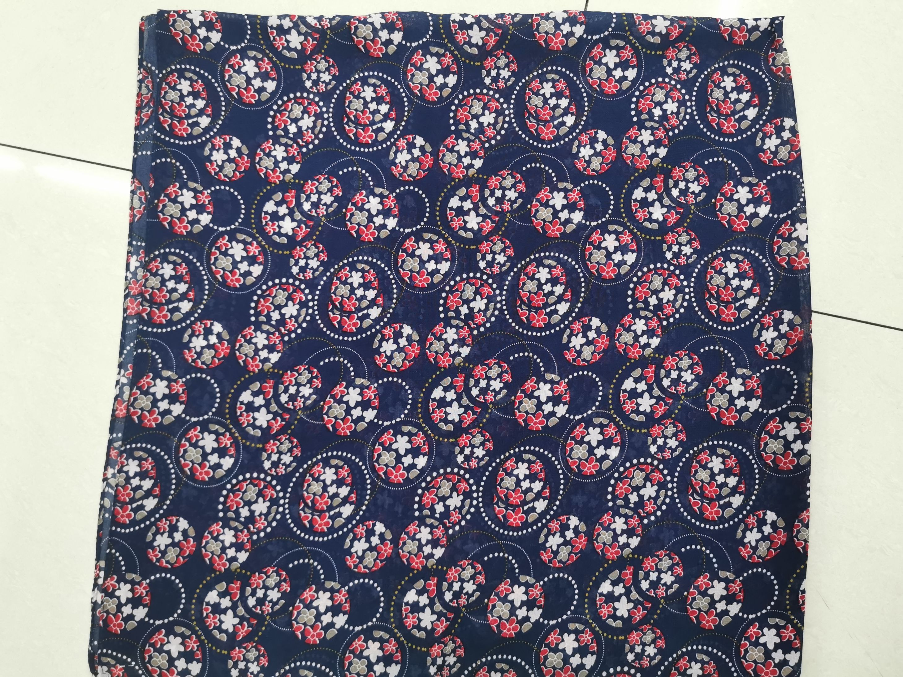 Women's Fashion Muslim Polyester Scarf Printed Scarf 9 details Picture