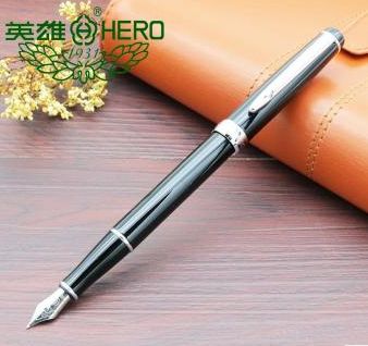 Yiwu Good Goods Hero Gift Pen 1703