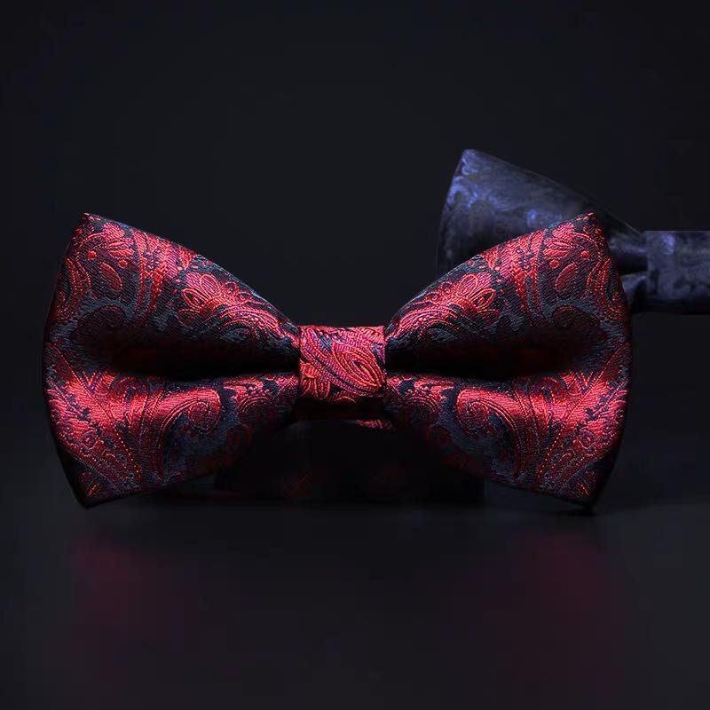Groom with a bow tie, man in formal attire, best man with a bow tie, British fashion trend, high-end wedding, brothers in suits Specification image