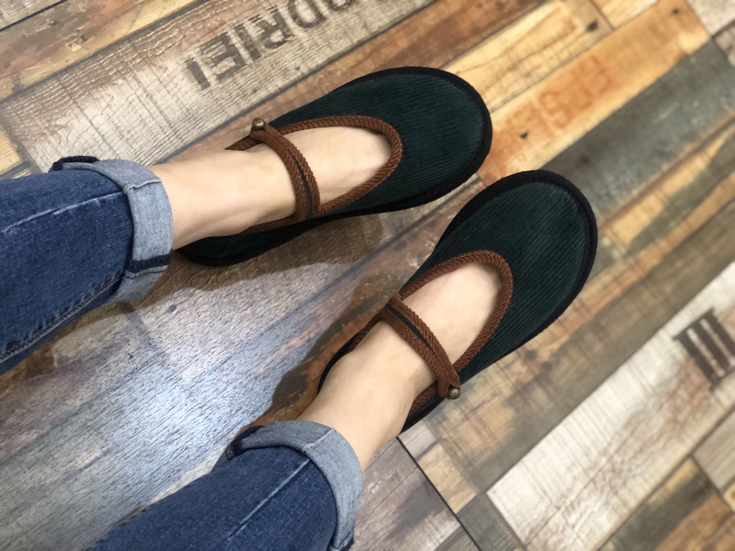 Four seasons Chinese style ladies retro big head cloth shoes thumbnail