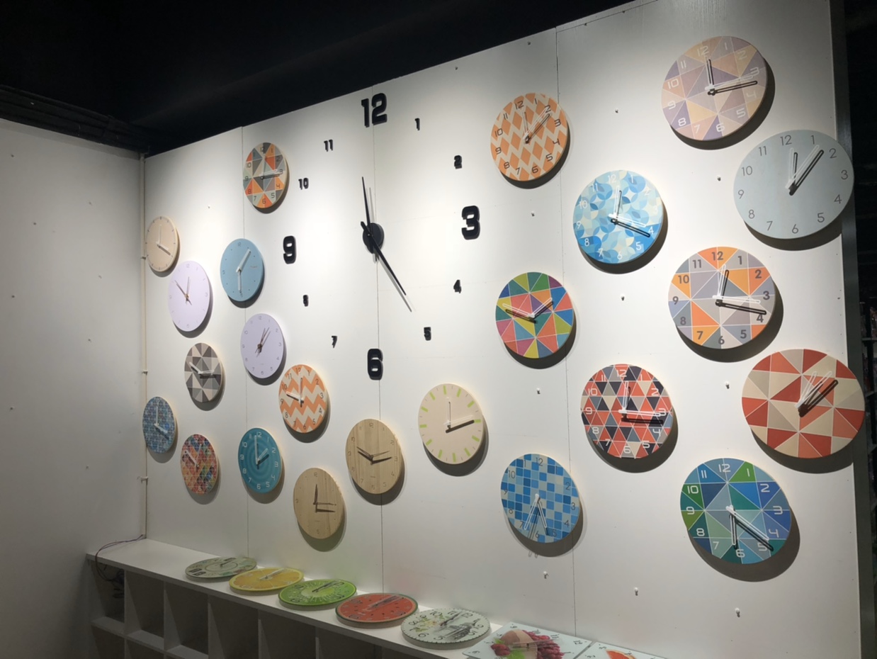 Qiqi Clock describe pic - 3