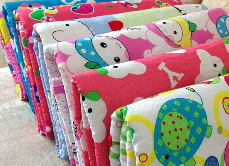 Colored cotton urine isolation pad fabric waterproof baby mattress 70*90 elderly care pad details Picture