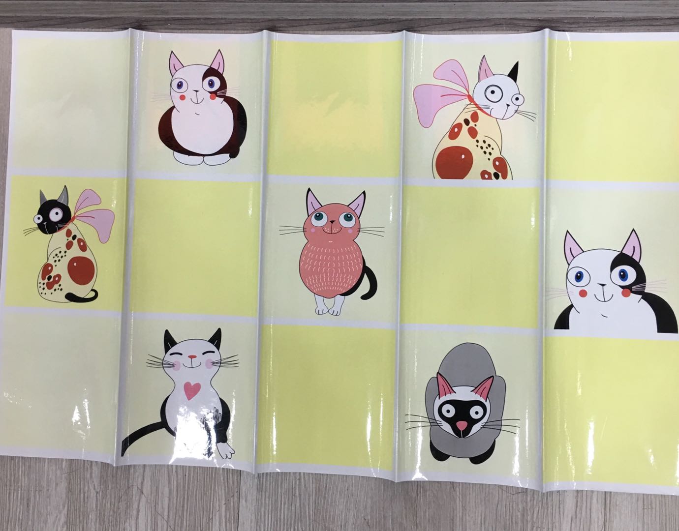 Kitchen oil-proof sticker High temperature waterproof moisture-proof self-adhesive oil-resistant mildew wallpaper has two sizes available 45cm*75cm Specification drawing
