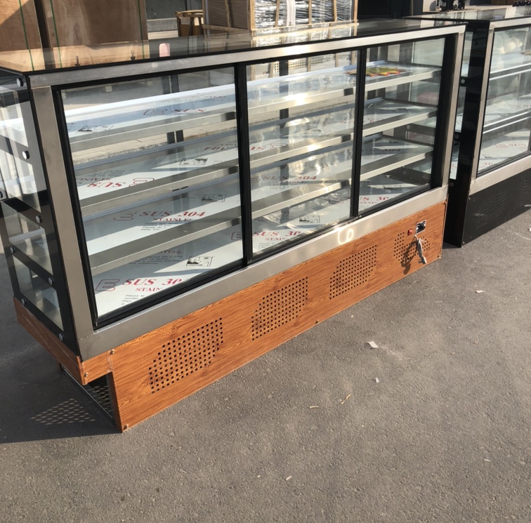 Display cabinet