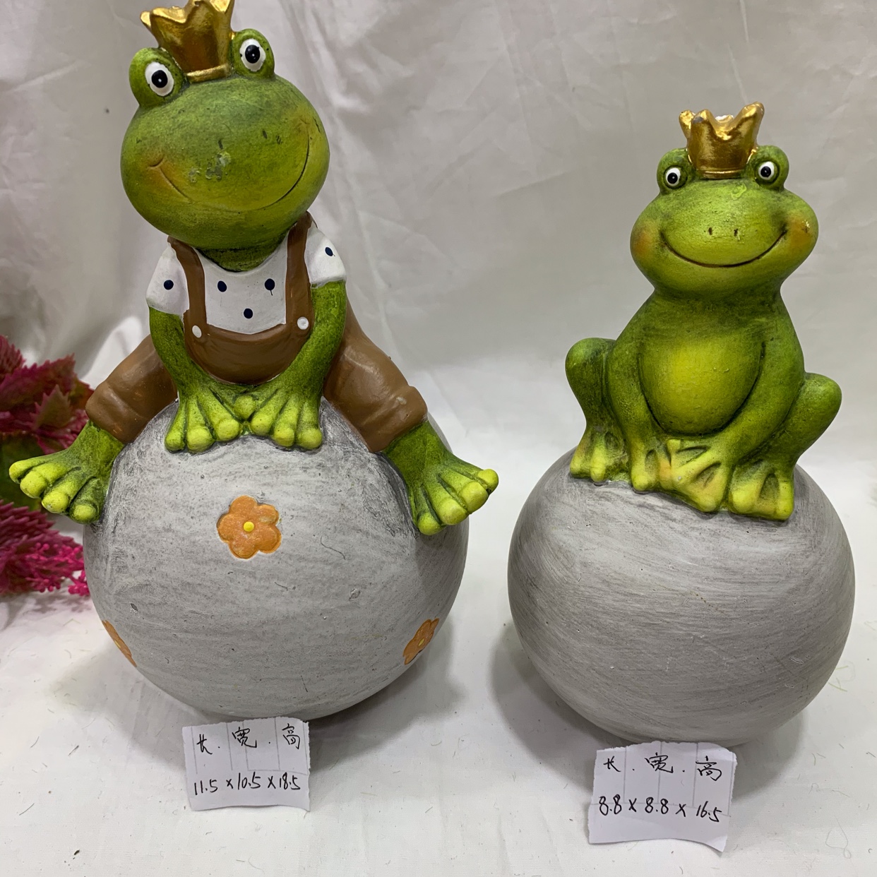 Cartoon frog 🐸 medium undefined