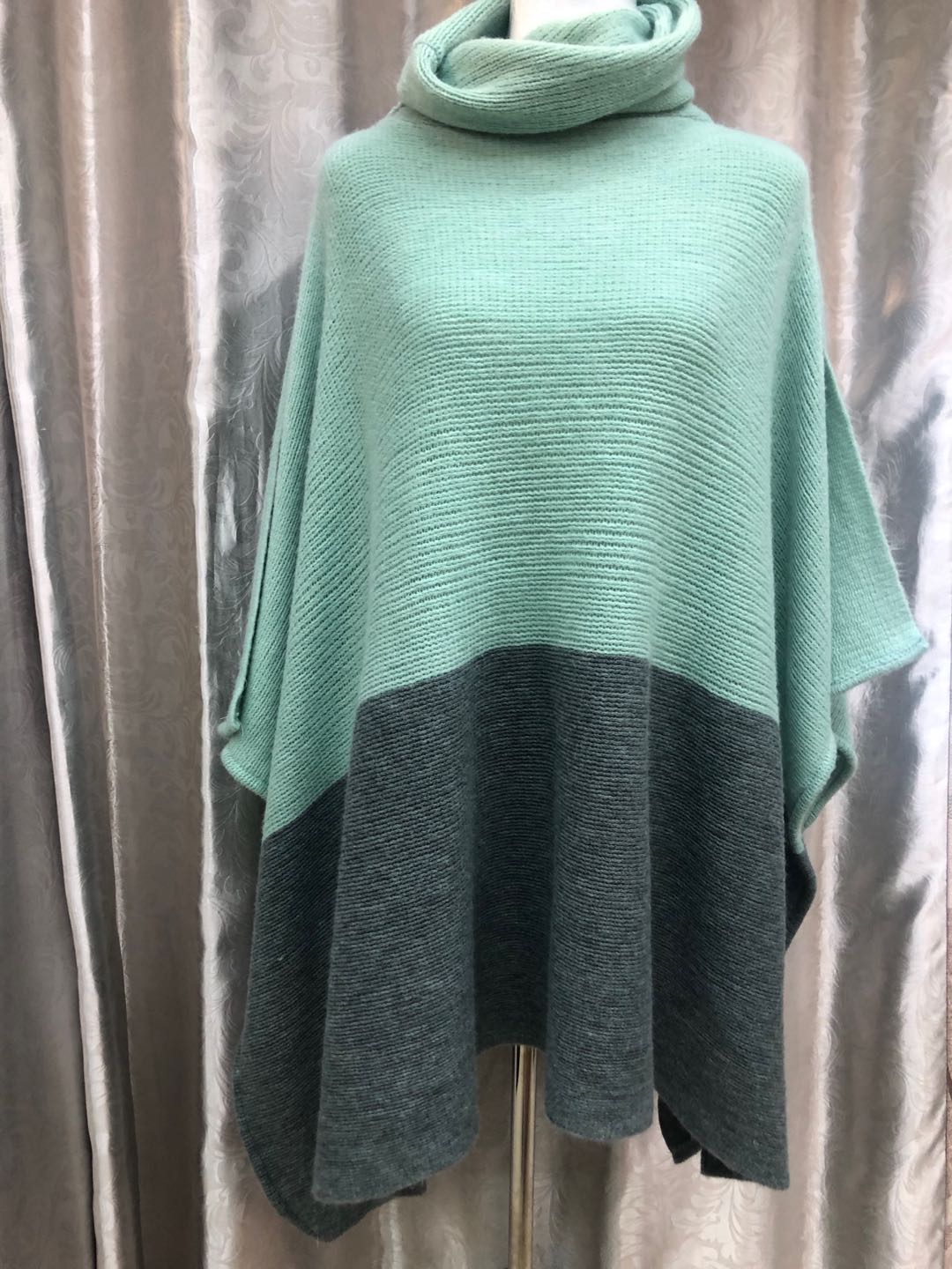 Turtle neck scarf