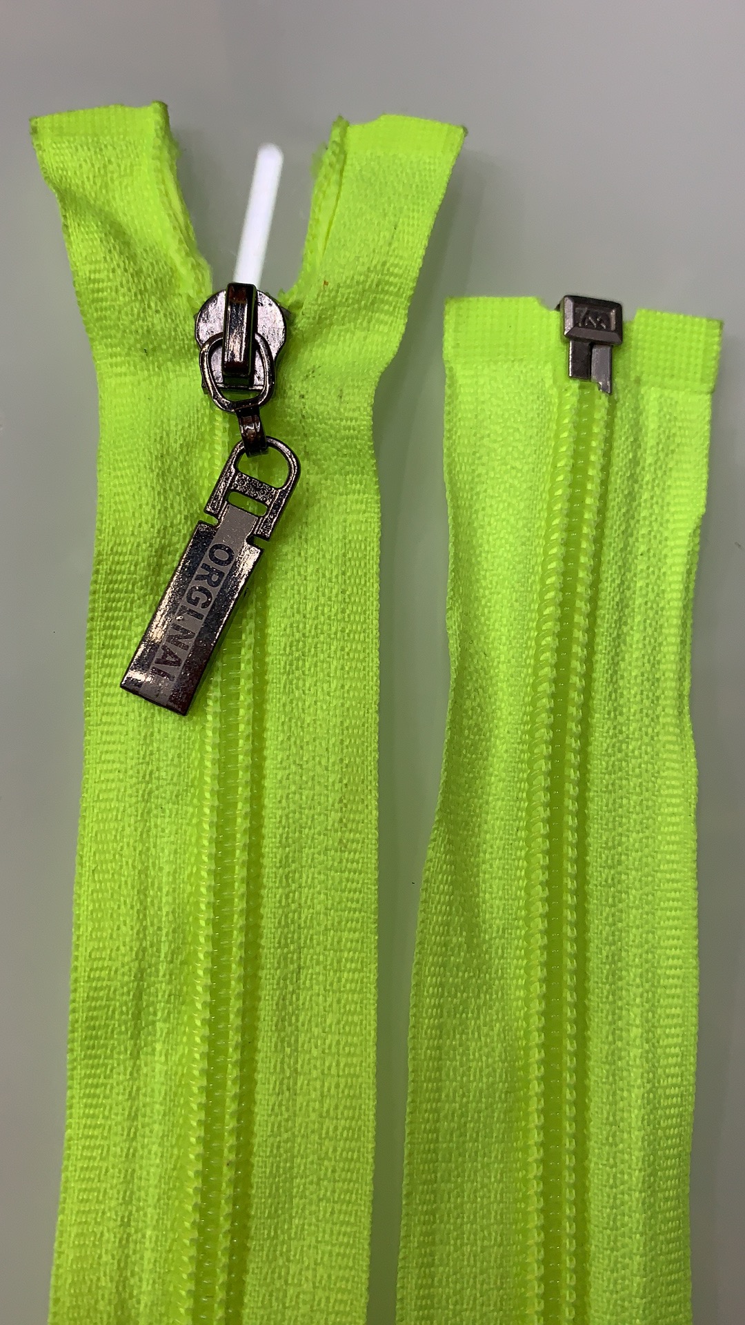 厂家热销5#尼龙 开口 OR激光头拉链详情图2